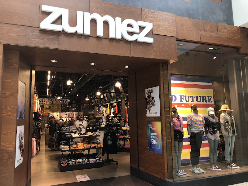 Zumiez
