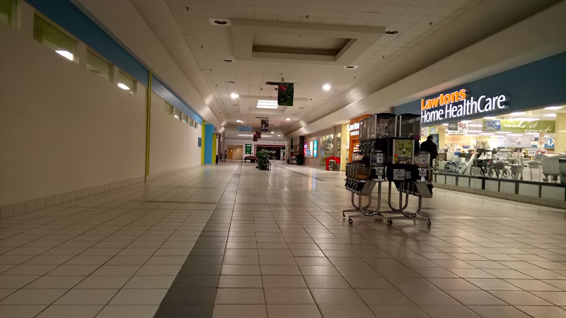 435 Brookside Mall