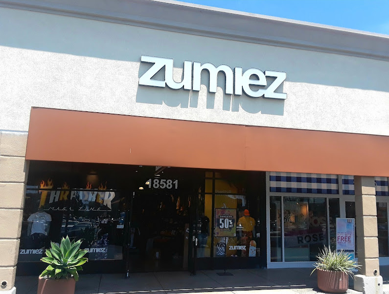 Zumiez