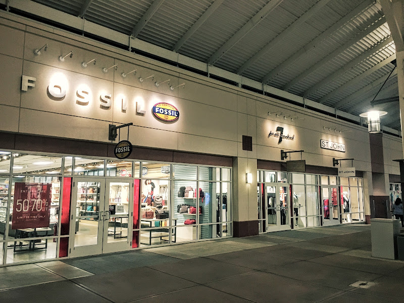 Fossil Outlet Store