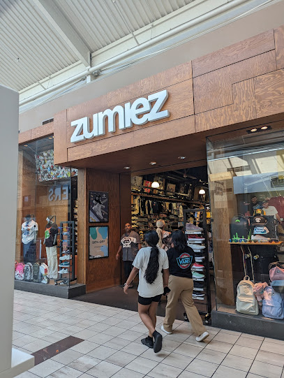 Zumiez