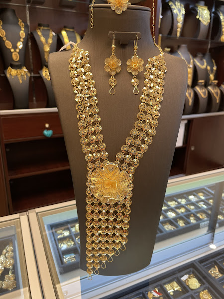 Leena's Jewelry - Gold and Diamond Experts