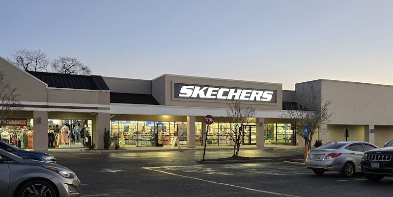 SKECHERS Warehouse Outlet