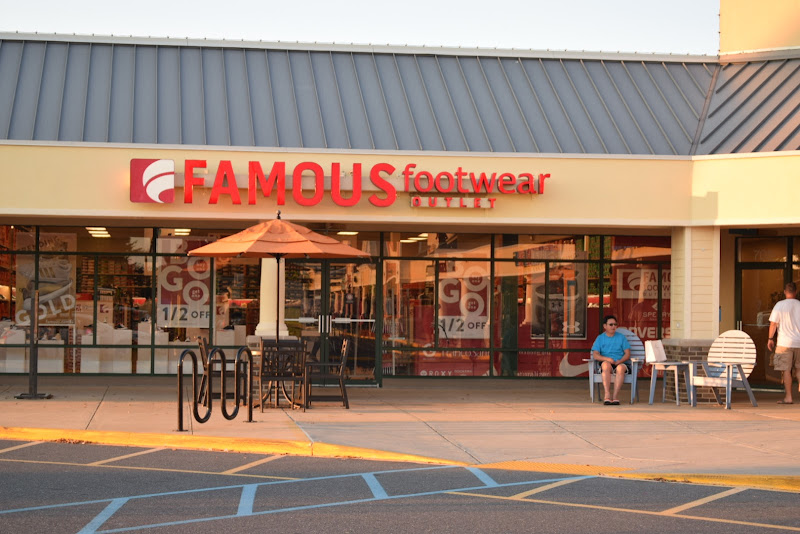 Famous Footwear Outlet