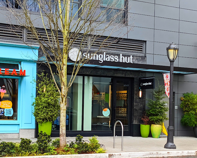 Sunglass Hut