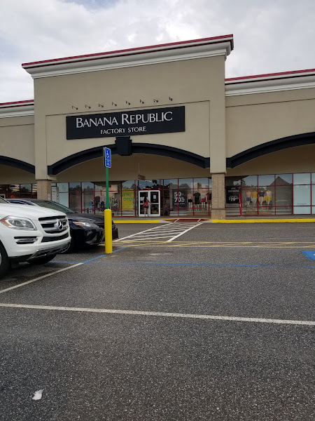 Banana Republic Factory