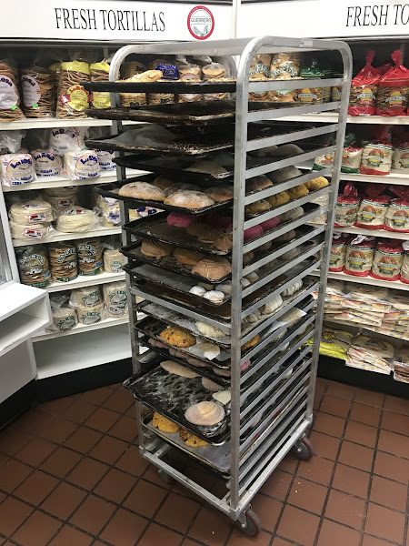 Super Latino Market & Bakery