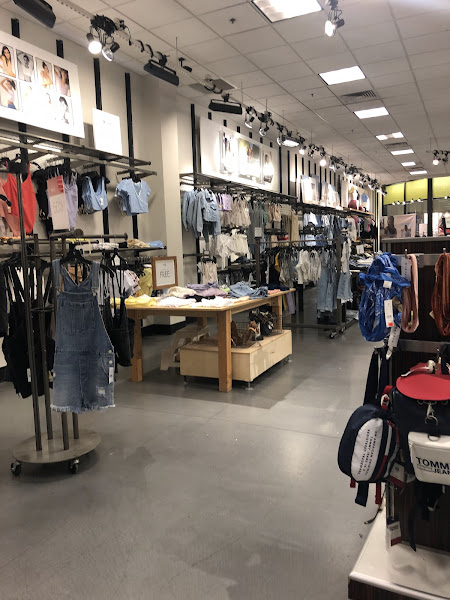PacSun