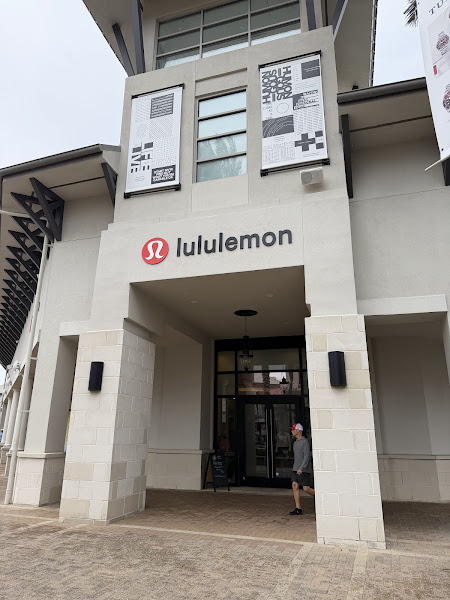 LULULEMON