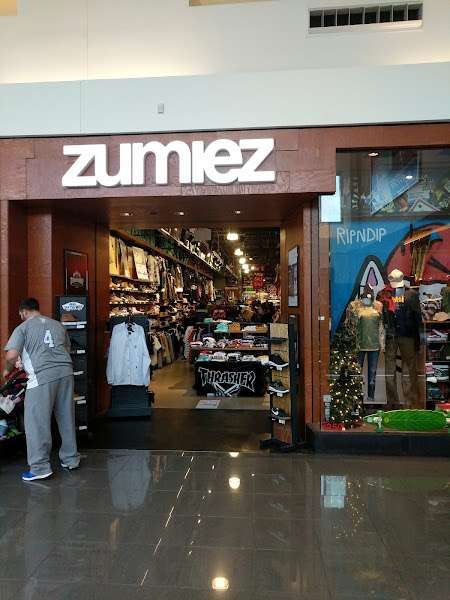 Zumiez