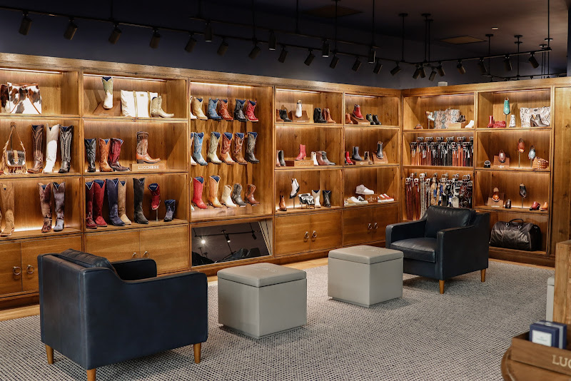 Lucchese Bootmaker