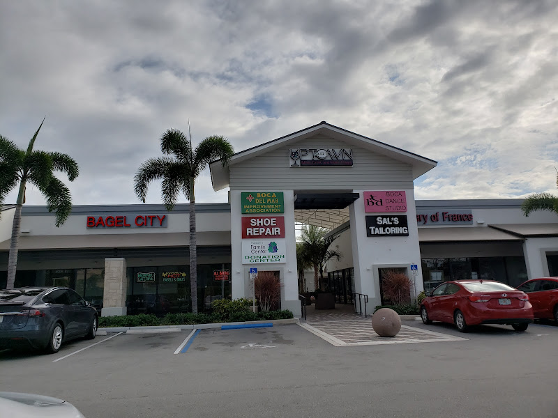 Village Pointe Shopping Center