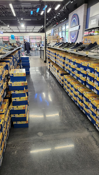Skechers
