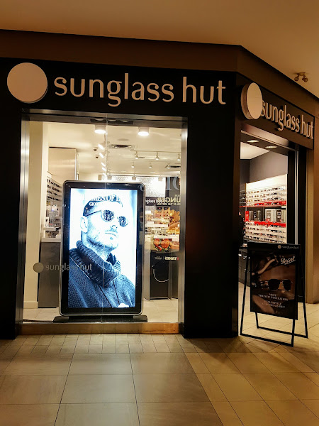 Sunglass Hut