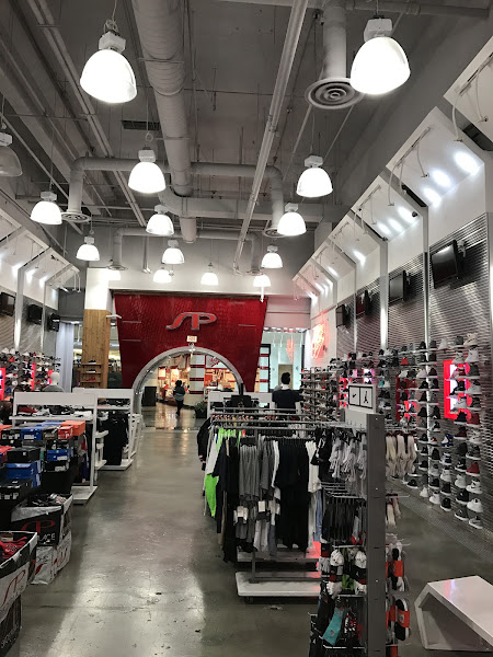 Shoe Palace