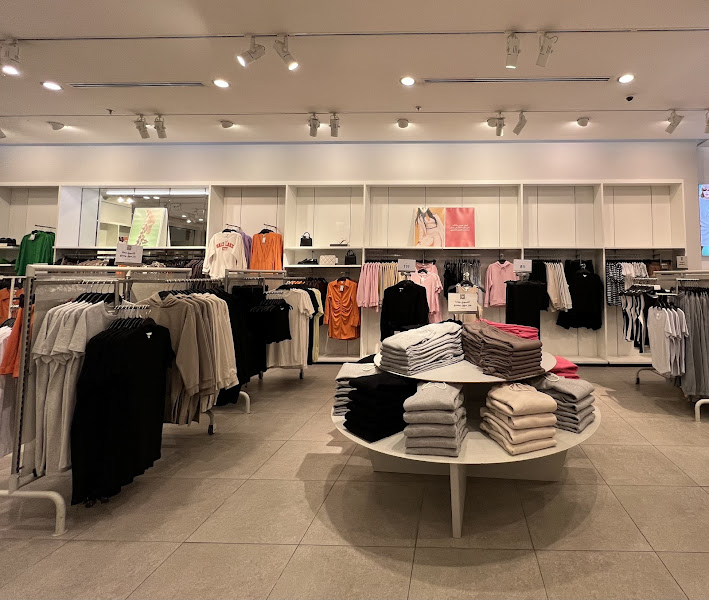 H&M
