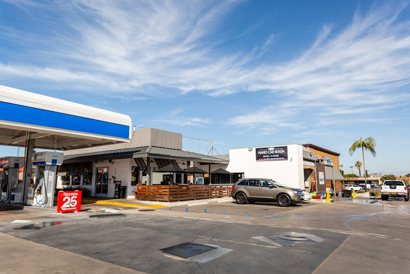 Russell Fischer Car Wash - Huntington Harbour