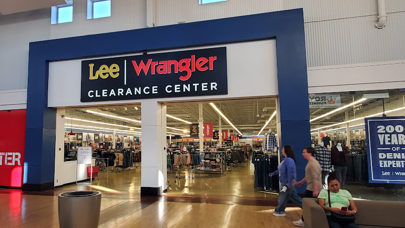 Lee | Wrangler