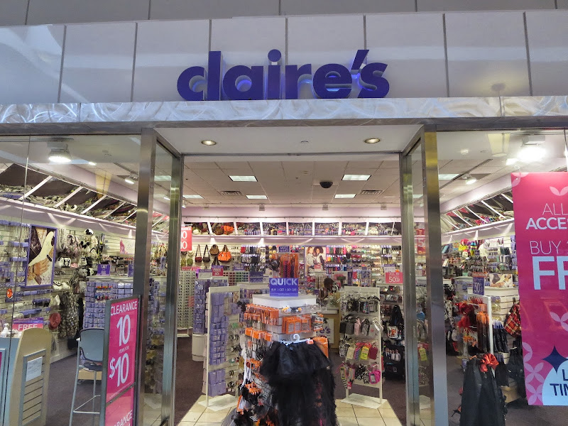 claire's