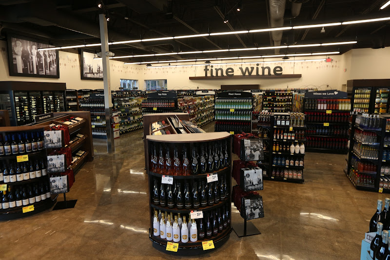Cub Wine & Spirits - Woodbury
