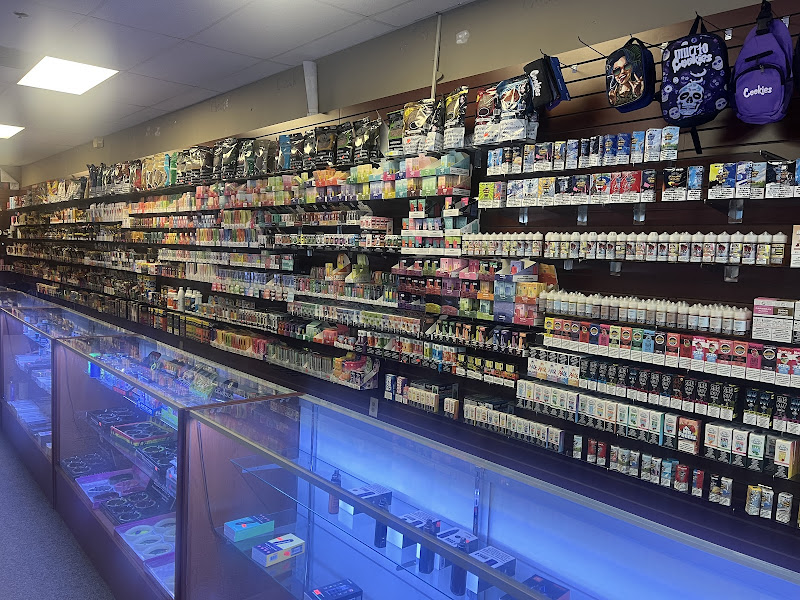 Fox Hills Tobacco smoke & vapor