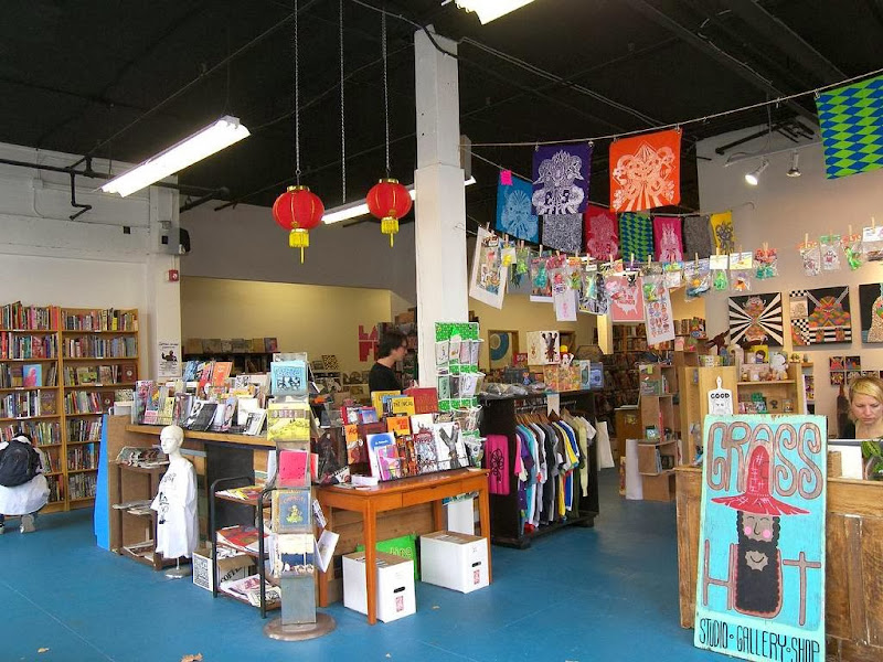 Floating World Comics