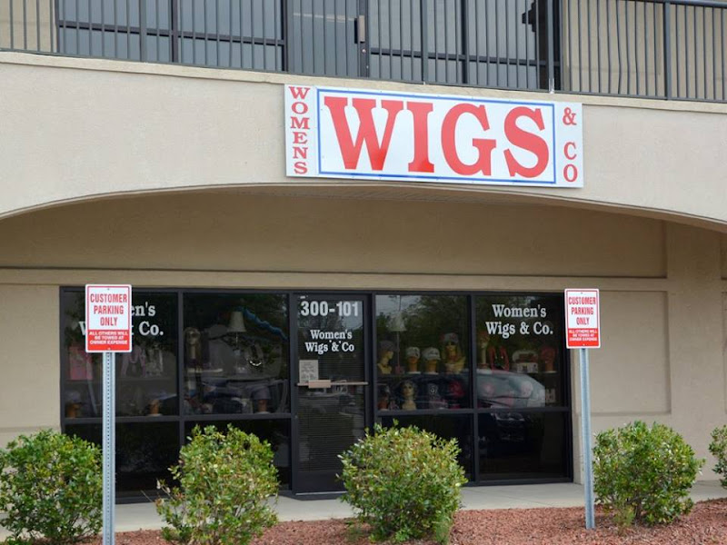 WOMEN'S WIGS & COMPANY