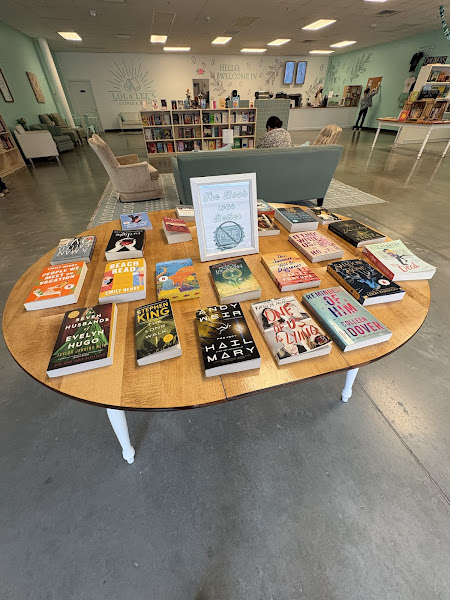 Lola Lee’s Coffee & Books