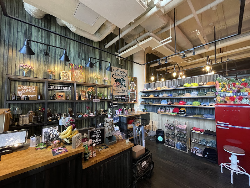 LaRayia's Bodega
