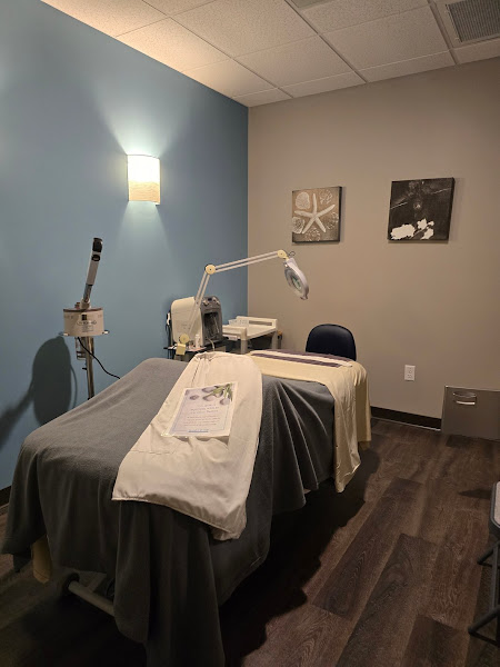 Hand & Stone Massage and Facial Spa