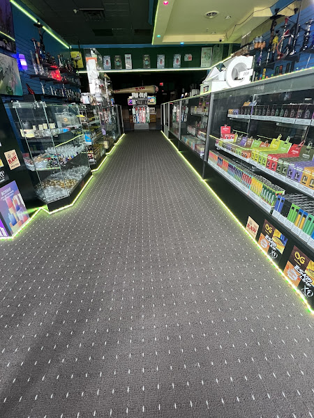 Hollywood Smoke Shop