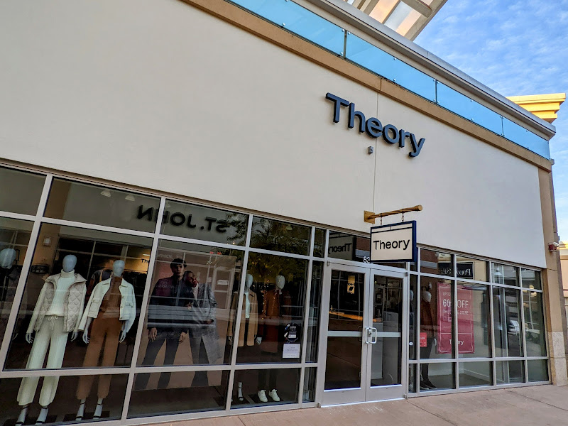 Theory National Harbor Outlet