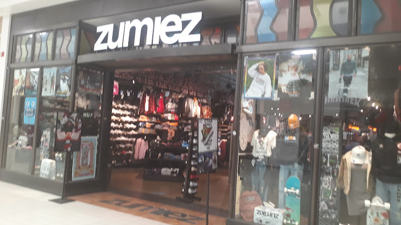 Zumiez
