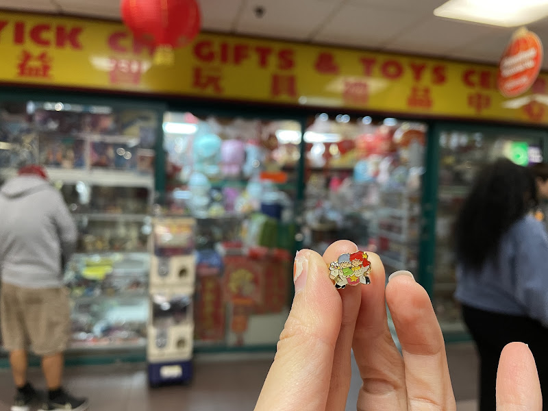Yick Chi Gifts & Toys