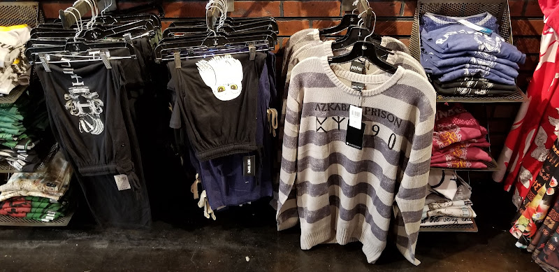 Hot Topic