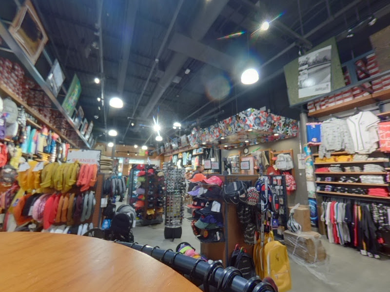 Zumiez
