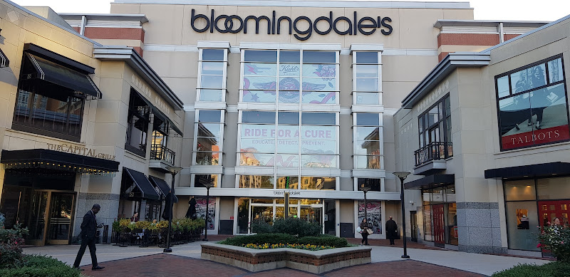 The Shops at Wisconsin Place