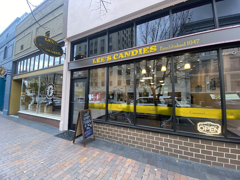 Lee’s Candies