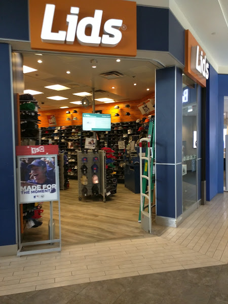 Lids Kingsway Mall