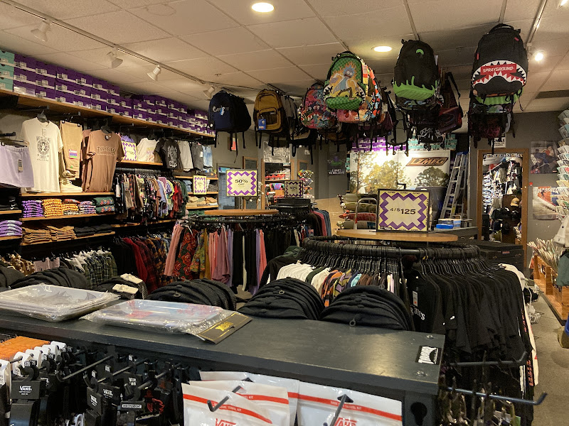 Zumiez