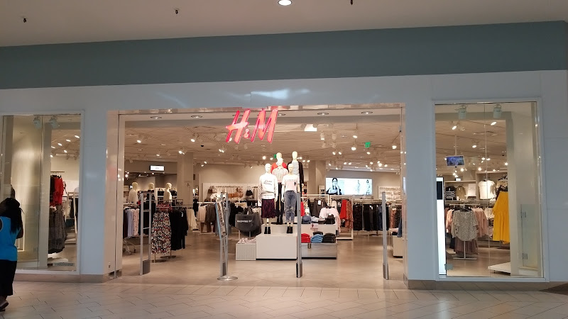 H&M