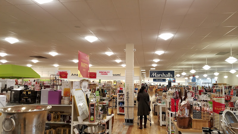 Marshalls & HomeGoods