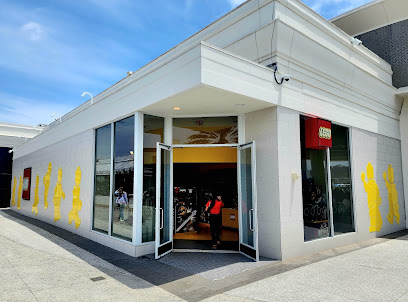 AMC Fashion Valley 18