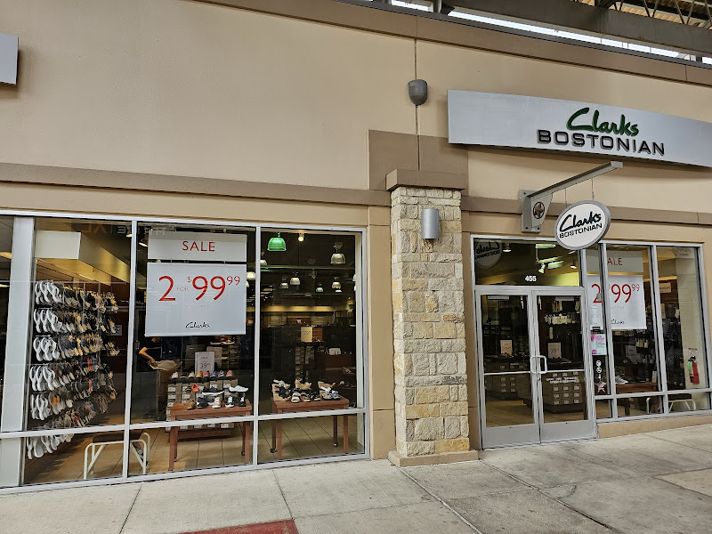 Clarks Bostonian Outlet