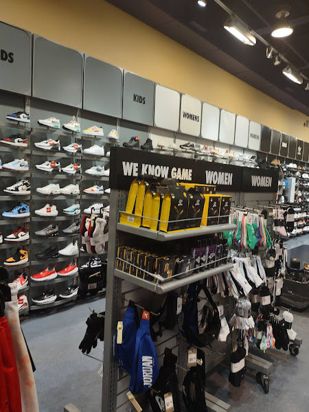 Champs Sports