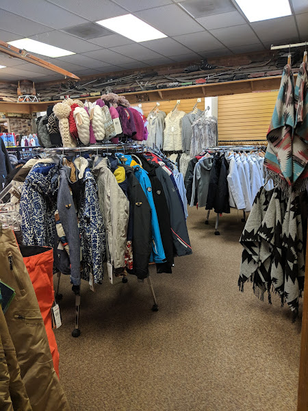 Ski Skeller Sports