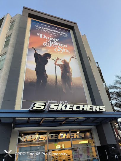 Skechers